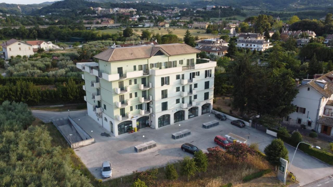 Hotel Clodi Ascoli Piceno Exterior foto
