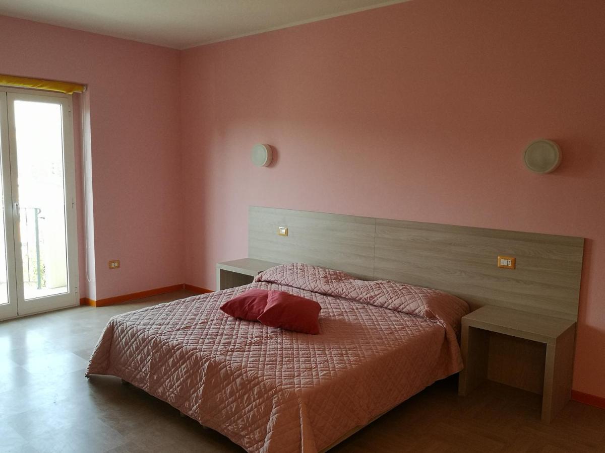 Hotel Clodi Ascoli Piceno Exterior foto